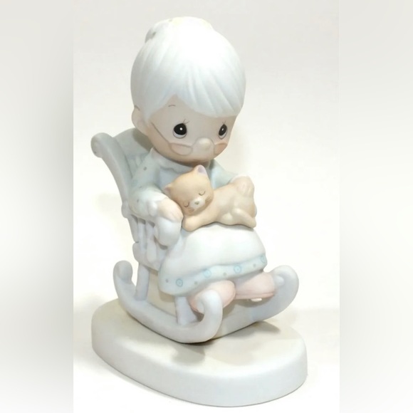 Precious Moments vintage figurine “ The Purr-Fect Grandma” - Picture 6 of 10
